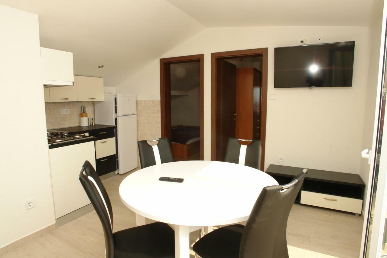 Apartmani Stambuk Мандре Екстер'єр фото