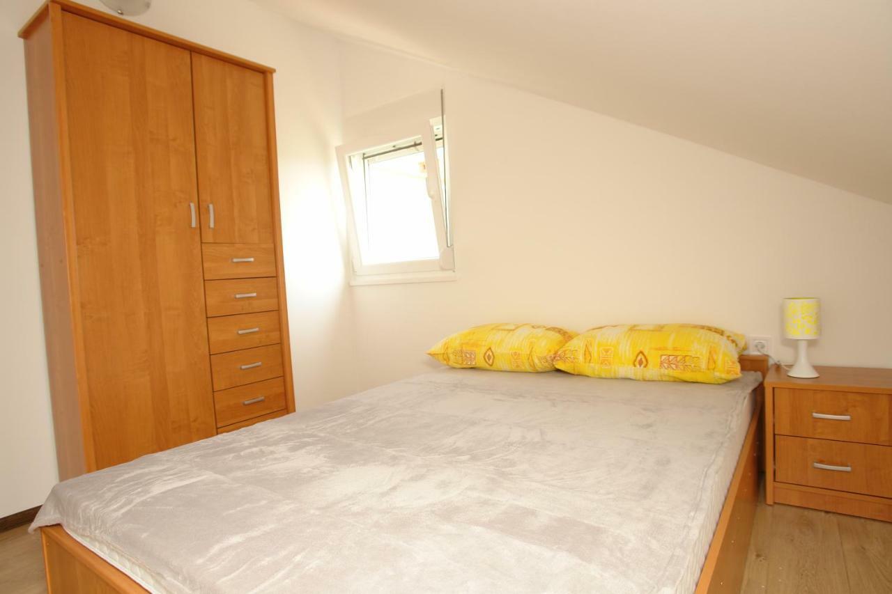 Apartmani Stambuk Мандре Екстер'єр фото
